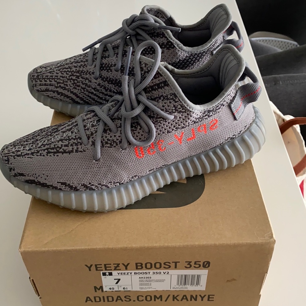 YEEZY ‘Beluga 2.0’ Boost 350 V2